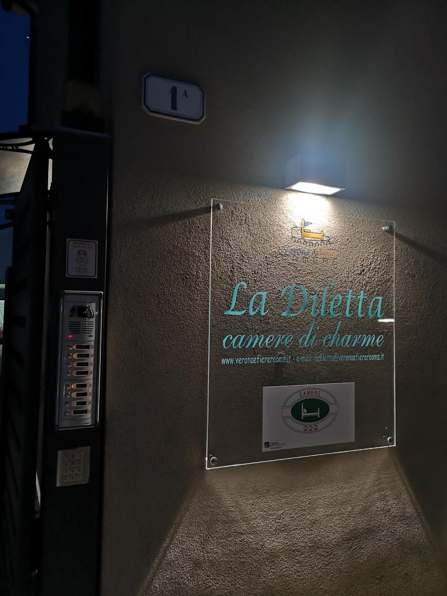 La Diletta - Camere Di Charme Verona Exterior foto